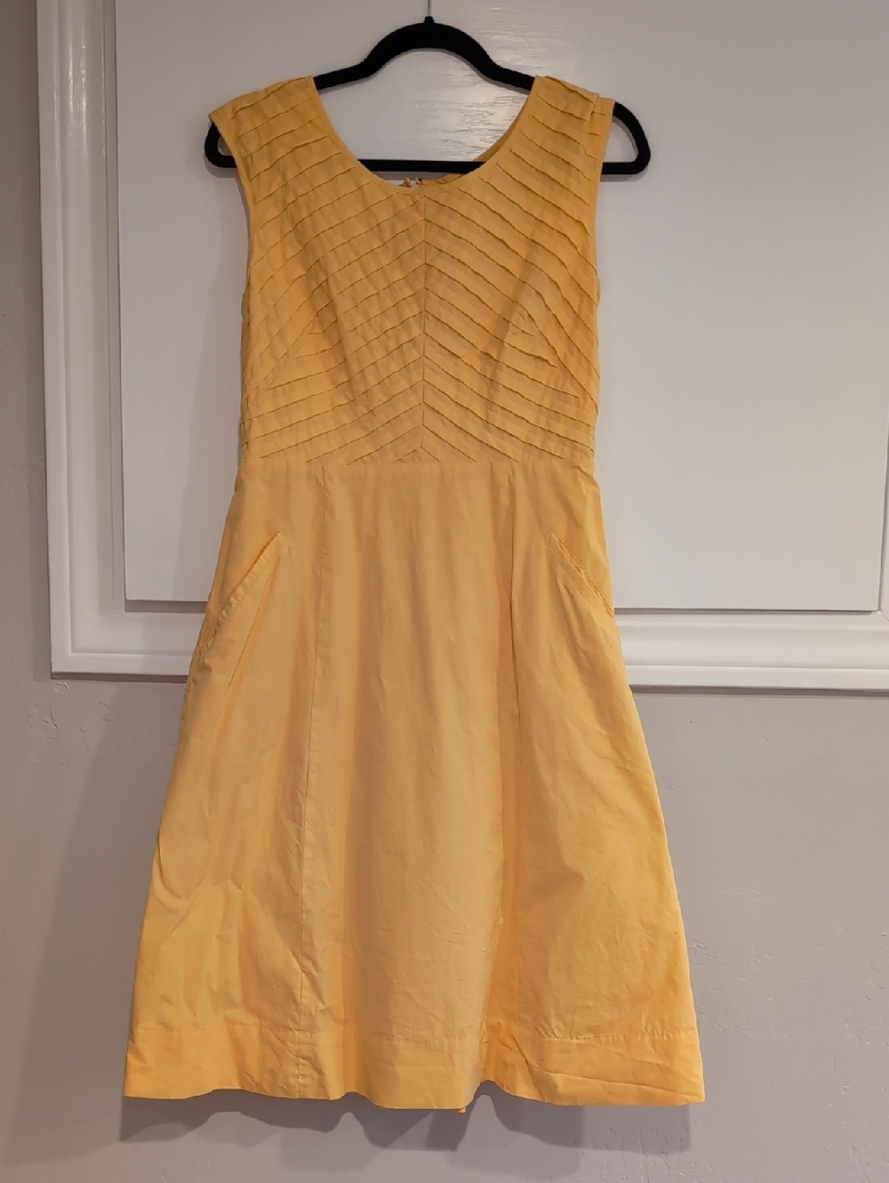 Ellen Tracy Sunlit Yellow Sleeveless Midi Dress, Medium